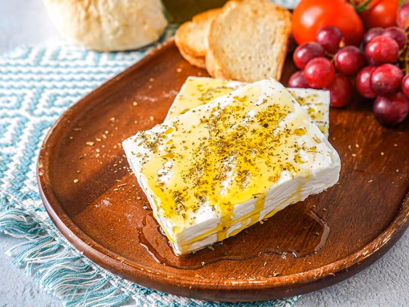 Feta cu ulei de măsline și oregano