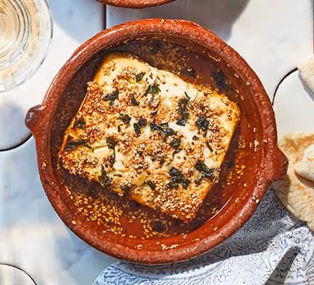 Feta la cuptor cu miere și susan